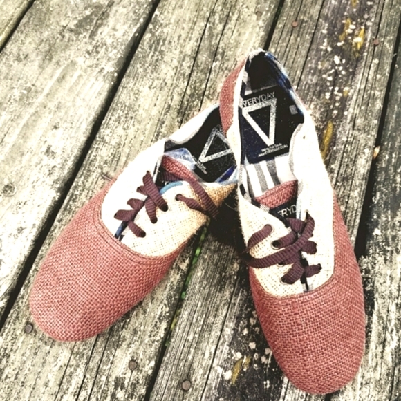 Unique Vintage Shoes - UNISEX Rare Burlap shoes 1980s